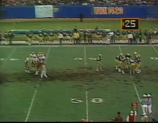 Throwback Thursday! 🏈:

October 19, 1980

#Browns 26
#Packers 21

Watch QB Brian Sipe throw the game winning touchdown pass to WR Dave Logan!

#DawgPound 