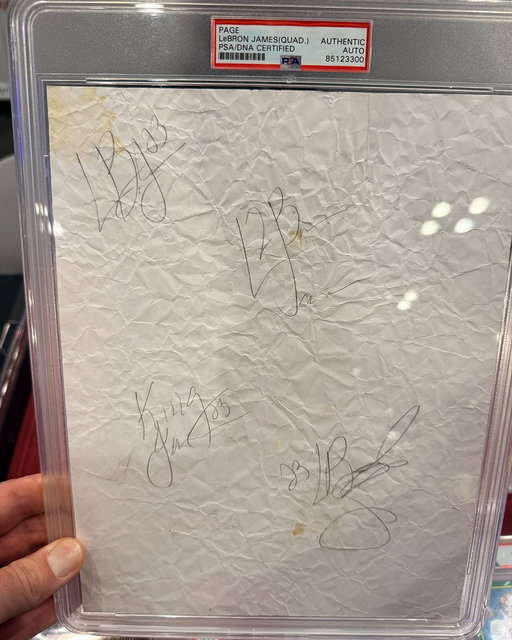 LeBron James threw away this piece of paper in high school 🤯

Before making it to the NBA, LeBron used to practice his signature during class, and one person decided to keep it.

(via @SportsCardInv) 