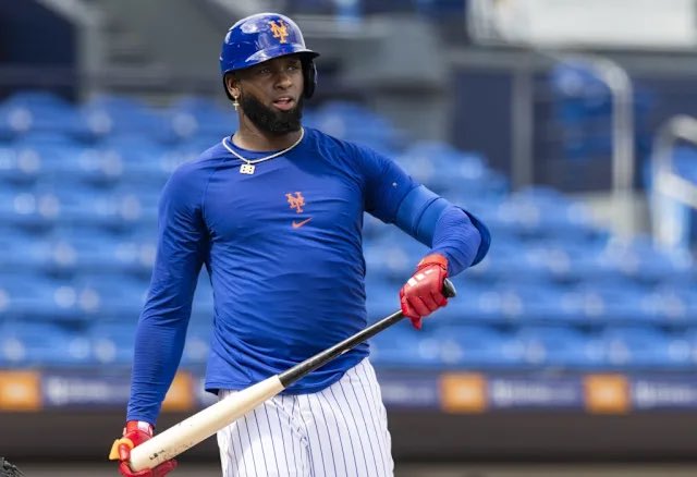 The New York Mets are desperate to dump Luis Robert, per @BNightengale 

“The Mets made the brutal mistake of believing that CF Luis Robert would stay healthy, assuming his entire $20M contract from the White Sox, and now are desperate to dump him.” 