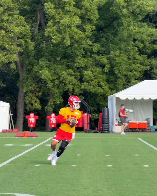 Ladies and gentlemen, your QB room 😮‍💨 