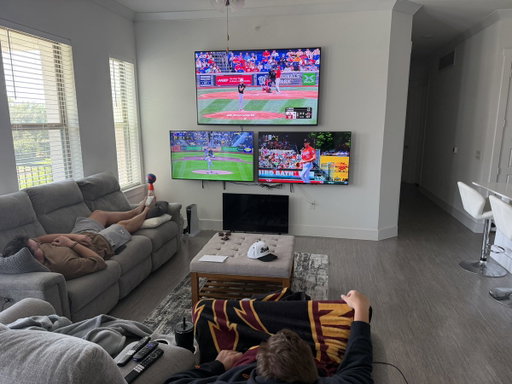 Peak Sunday activity. 