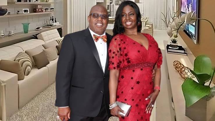 Mia Bieniemy, wife of Chiefs OC, Eric Bieniemy was shot at her home. 

She is thankfully in stable condition but has "serious" injuries. 

Prayers up. 