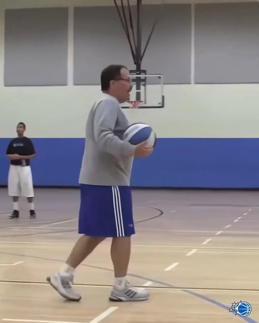 Stan Van Gundy handles 🔥 