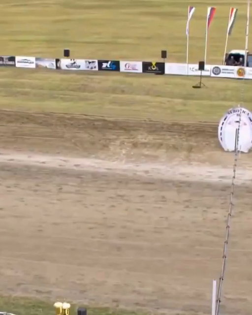 Nikola's horse wins the top Serbian race 🏆

🎥 @arenasport_tv 