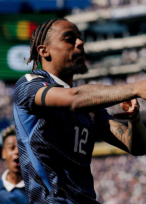 NEW: Bradley Barcola is now MASSIVELY favored to land with Liverpool this summer, via Kalshi.

$100 on Barcola to play anywhere outside of Anfield next year pays out $498.05.

Can he help Liverpool make a title push? 