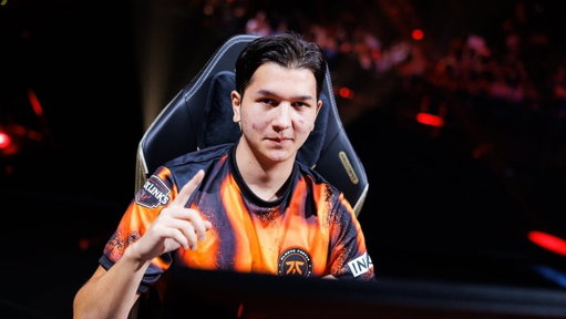 NEW 🚨: Fnatic Leo has announced he has FULLY RECOVERED from battling long COVID 

The symptoms usually include extreme fatigue, shortness of breath, and brain fog

He quit playing in 2025 to focus on his recovery and has suggested he could help others

Will he return? 🤔 