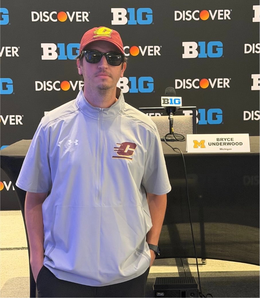 Long drive down from Ann Arbor this morning, but I have finally arrived in Chicago for Big Ten Media Days.

What questions should I ask our Michigan Wolverines? 