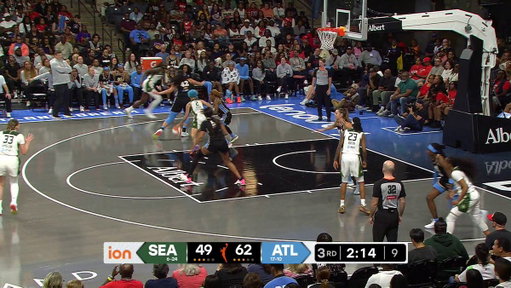 Catch, shoot, SCORE for Katie Lou Samuelson 😎

SEA-ATL | ION
Tap to watch: https://www.wnba.com/how-to-watch-game-redirect/1022600213?partnerRef=WNBA&amp 