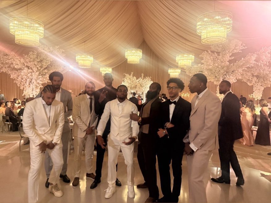 The Cavs team attended Donovan Mitchell’s wedding today…

No sign of Darius Garland 🥲

(h/t @WeAreCavsNation) 