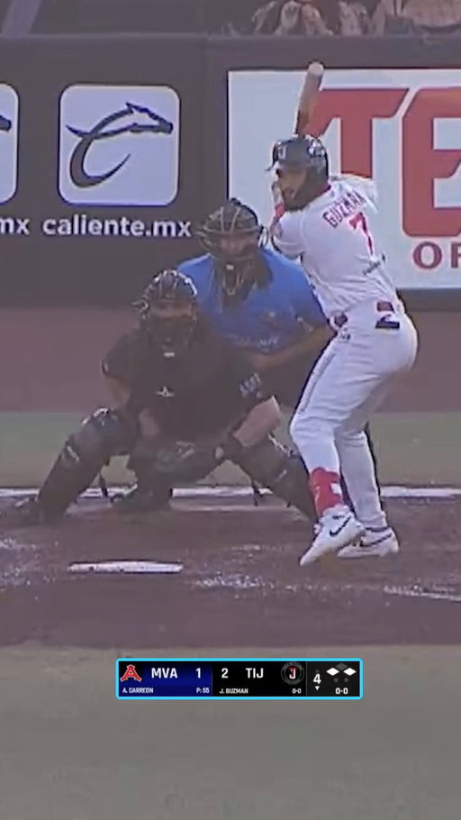 Mexican League outfielder Danry Vasquez was tagged out in a run down so he then landed a punch on third baseman Rodolfo Amador 