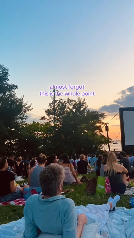 The best moments aren't about the payment, they're about being together. Whether you're splitting the cost of snacks before the movie or paying back the friend who bought the tickets, we're here to help make the money part simple, so you can get back to moments like these. 💜 