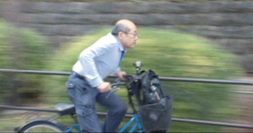 【話題】🇯🇵総資産7億円有名投資家 桐谷さん大腸がんステージ3公表

・自転車でビュンビュン飛ばして走っていましたから、自分に寿命があるなんて思っていなかった
・「意地を張らずに、もっと現金を使ってご馳走を食べたり、温泉にでも行ったりすればよかったな」と後悔を語った 