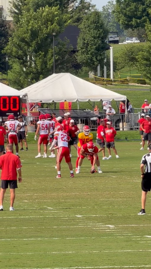 An absolute rocket over the middle from Mahomes to Kelce

15 ➡️87 is in full swing ‼️
#chiefskingdom  
