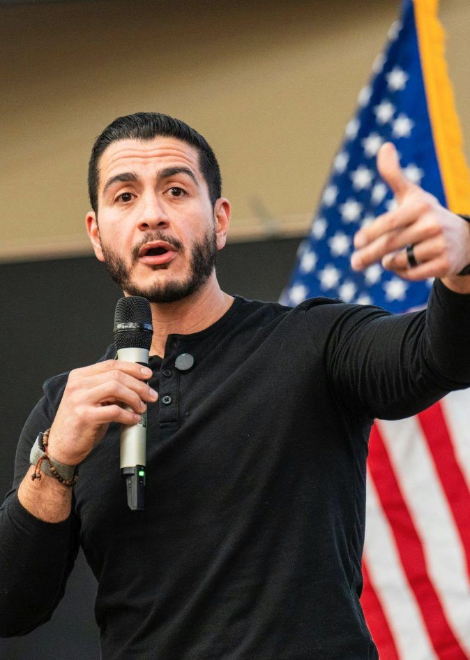 BREAKING: Abdul El-Sayed is a near-lock to win Michigan's Democratic Senate primary, with polls set to close in under 4 hours.

98% chance. 