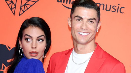 Cristiano Ronaldo Defends Georgina Rodriguez After Cruel ‘Fat’ Comments Details: https://t.co/TbaUcL2f4u 