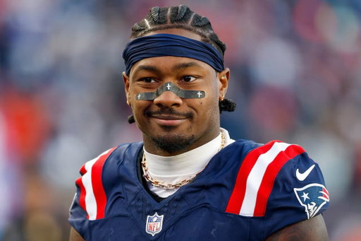 Here’s a look at QBs stats before Diggs and with Diggs:

- Josh Allen in 2019 (before): 3,089 Yds, 20 Tds
- Josh Allen in 2020 (with): 4,544 Yds, 37 Tds, Pro bowl

- Drake Maye in 2024 (before): 2,276 Yds 15 Tds
- Drake Maye in 2025 (with): 4,394 Yds, 31 Tds, AFC Champion, Pro Bowl

Instant impact 😤 Let’s see what he can do with JD5 and the Commanders