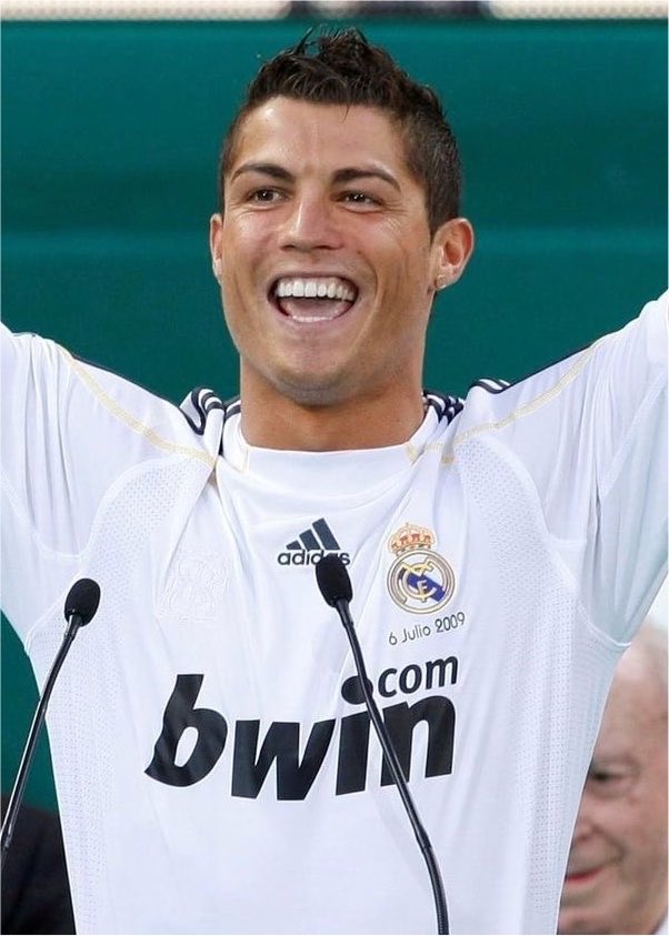 🚨FACT: 24 year old Cristiano Ronaldo was signed by Real Madrid for £80m in 2009 

Arsenal just spent £75m on 28 year old Bruno Guimarães 
