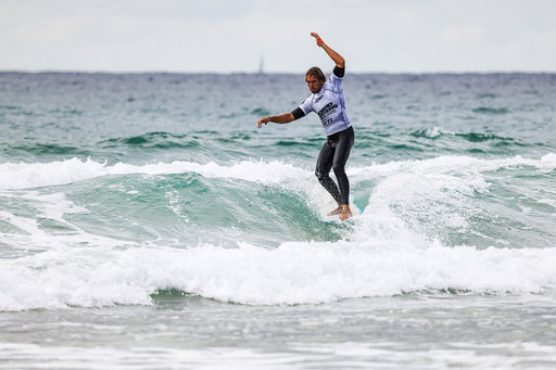 The @boardmasters Longboard Pro presented by @YETICoolers is OFF for the day.
Stay tuned to http://worldsurfleague.com/ for the next call on Saturday, August 8 at 7:00 am.
#Boardmasters 