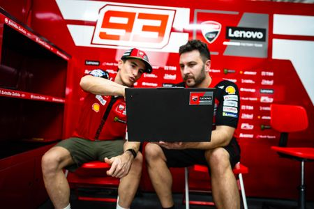 A legendary @MotoGP circuit. A new challenge. The Ducati Lenovo Team is set for Silverstone. 

Let's get the British Grand Prix weekend underway. 🇬🇧 @DucatiCorse 