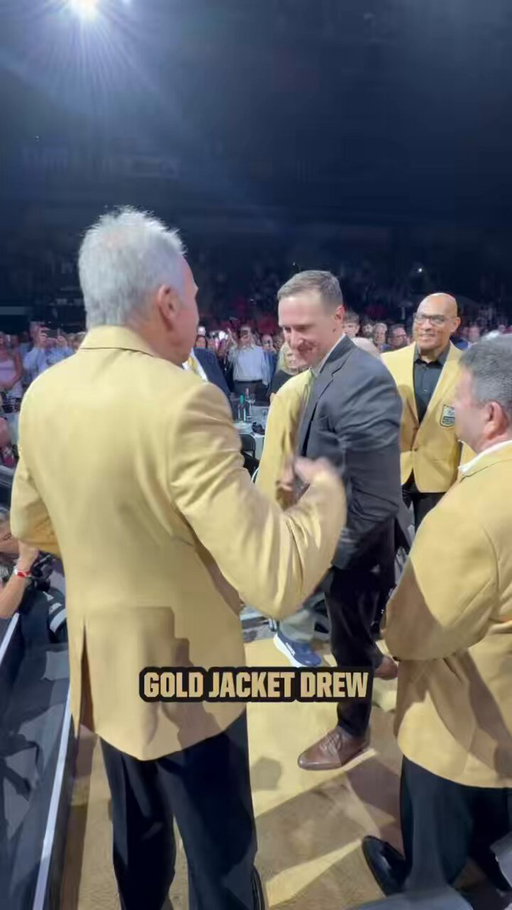 Gold Jacket Drew Brees 

@drewbrees | @ProFootballHOF 