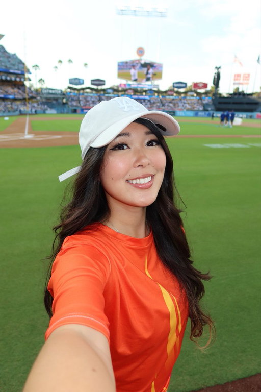 i threw a first pitch at a dodgers game!! :D 