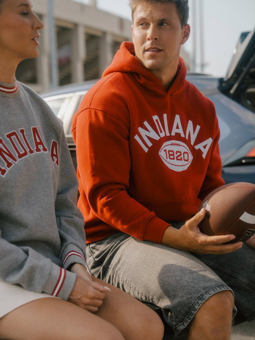 HEAVYWEIGHT HOODIES. IN SCHOOL COLORS.

77 SCHOOLS. AVAILABLE FRIDAY 10AM ET.
https://www.homefieldapparel.com/pages/cant-miss-kickoff-your-game-day 