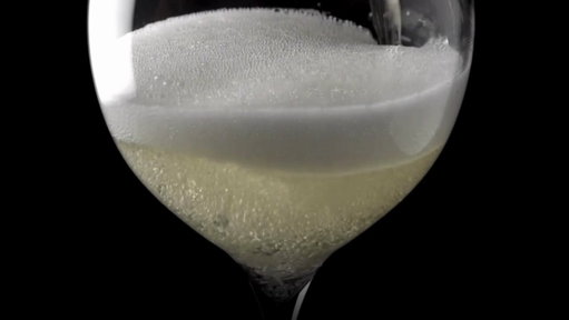 Consider this your official sign to add a little sparkle to your day. 🥂

#NationalProseccoDay 