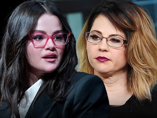 😳 EXCLUSIVE: Selena Gomez &amp; mom sued for allegedly defrauding investors as mental health company fell apart. 

Details: https://t.co/0QZiTGr2w3 