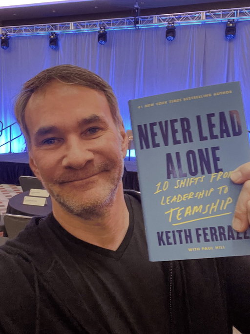 I've been coaching teams at Fortune 100 companies for 25+ years, and I've seen these 3 habits separate the high performers from teams stuck at mediocre.

Honestly, any team can copy them. Here they are 🧵 