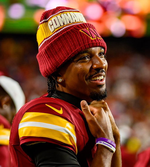 🚨 RUMOR: Jayden Daniels has requested the Commanders to only start 4 offensive linemen in tomorrow's preseason game to respect his number 5 jersey

The Commanders have rejected this request 