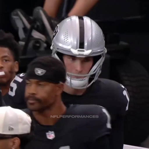No. 1 Pick Fernando Mendoza Makes His Preseason Raiders Debut 🔥

10/16, 97 PYDS, 1 PTD, 0 INT 