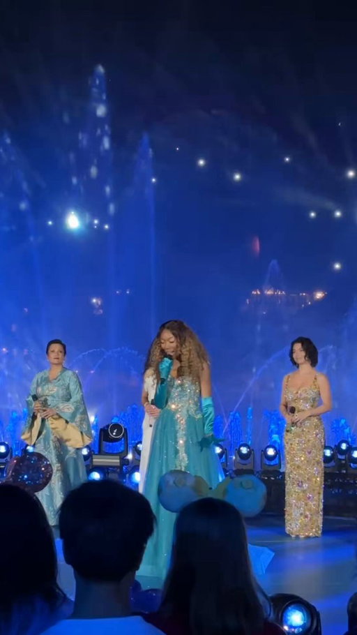 The Disney Princesses sing “When You Wish Upon A Star” together | #D23 