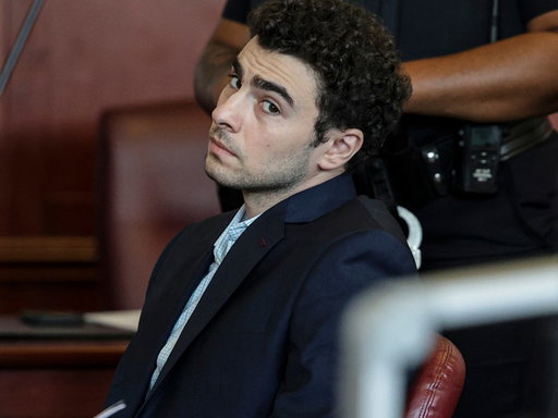 🚨 BREAKING: Luigi Mangione to plead guilty to stalking resulting in death in federal case.

Details: https://t.co/iAPSQvJOcN 