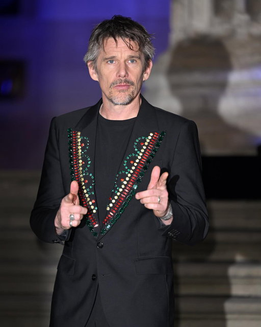 Ethan Hawke on whether he likes to eat in bed.

“Is it bad to eat in bed? The question is, to eat what?… I like to eat in bed, but I don’t eat food.” 