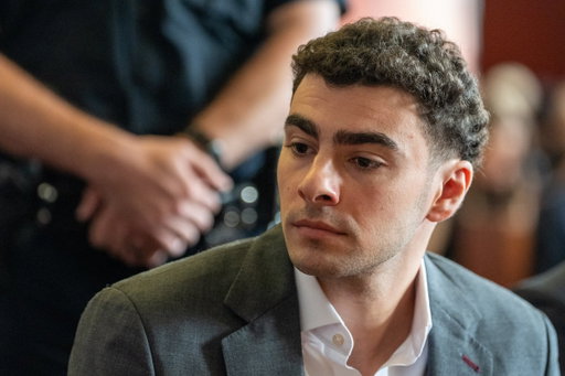 Luigi Mangione is still facing state charges for the 2024 shooting of UnitedHealthcare's CEO, but here's the update in his federal stalking charges: https://t.co/OhnNG1ONK4 