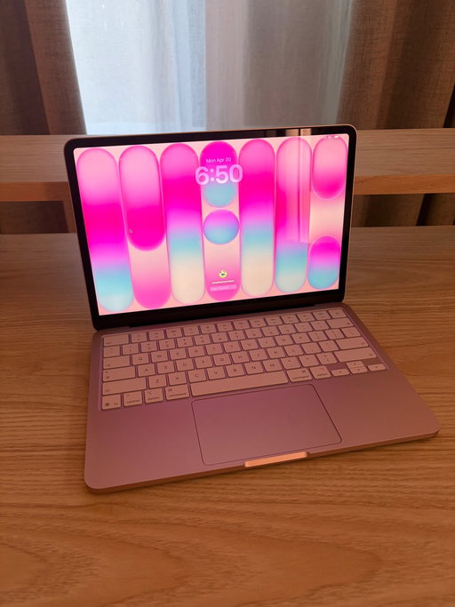 Couple more tech deals coming up tonight - starting with a MacBook Neo (256GB base) in blush and a Sony ZV1 II which is basically new. Killer prices on both 

https://tech-but-human.myshopify.com/products/apple-macbook-neo-a18-pro-256gb-blush

https://tech-but-human.myshopify.com/products/sony-zv1-ii-20-1-megapixel-digital-camera 