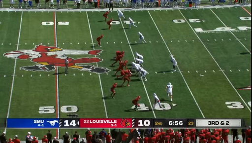 Throwback to when @Kevin8Jennings picked the Louisville defense APART on this MASTERCLASS play 🔥 