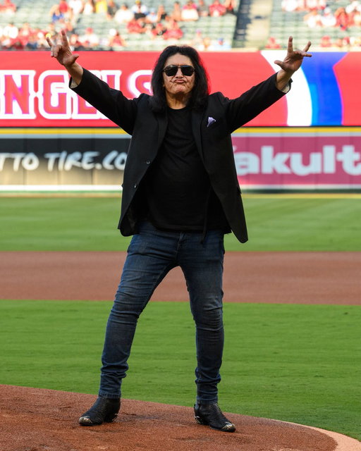 he asked to throw a 5th pitch but we had to say no out of respect for Jayden Daniels 