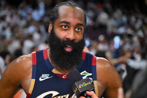 We should not keep James Harden.

He's going to be 37 in a couple of weeks, he's past his prime, grouchy and above all else is a liability in the playoffs.

Get rim of him, please and thank you. 