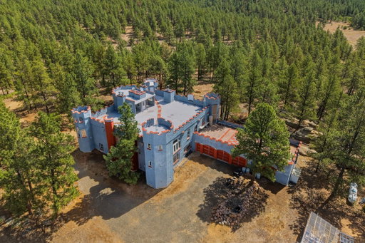 A castle in Colorado with almost 6k sq ft on 40 acres for under $1 million never hurt anyone did it? That gives us enough extra budget to add a moat obviously. 