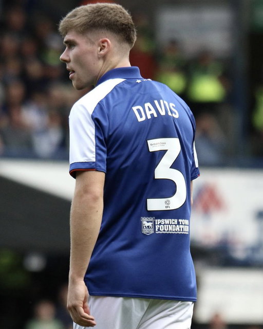 3 days to go. Is Leif Davis your £4.0 million defender? #FPL 