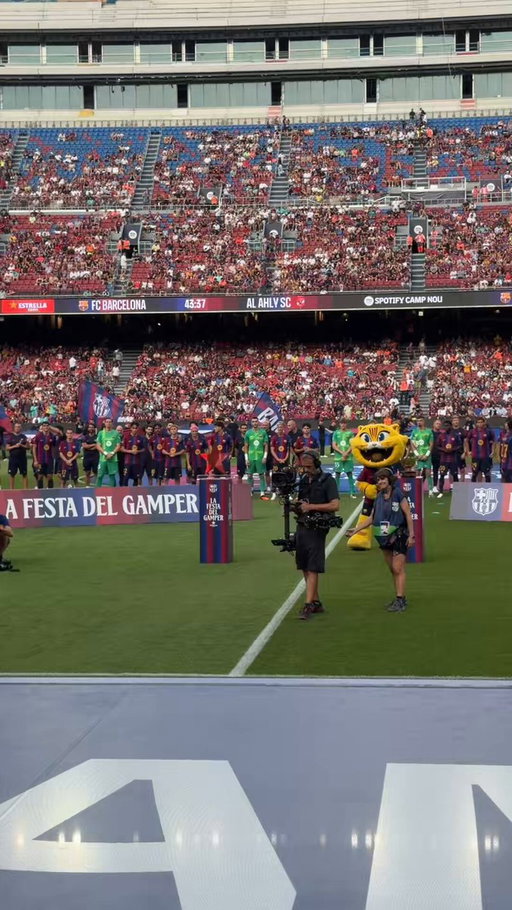 🚨World Cup champion Rodri has arrived at Camp Nou

He will be wearing #16 for Barcelona this season  