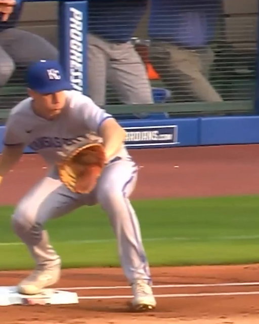 Have you ever seen a baseball glove break mid-play?!

This Bobby Witt Jr. throw busted the first baseman's glove 🤯 