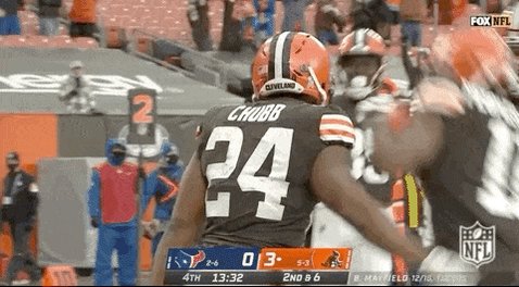 Nick Chubb retiring at 30 is so sad man. All the talent in the world and those injuries just added up. WE NEED a retirement tribute card @EASPORTS_MUT 
