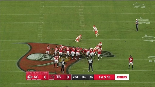 69-YARD FIELD GOAL TO END THE HALF 🦵 