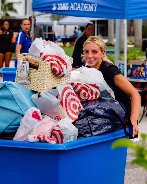 Bags packed. Rooms claimed. Move-in officially underway. 📦💙

IMG Academy student-athletes are settling into the dorms and turning a new space into home for the year.

What’s one thing you absolutely couldn’t move into the dorms without? 👇 
