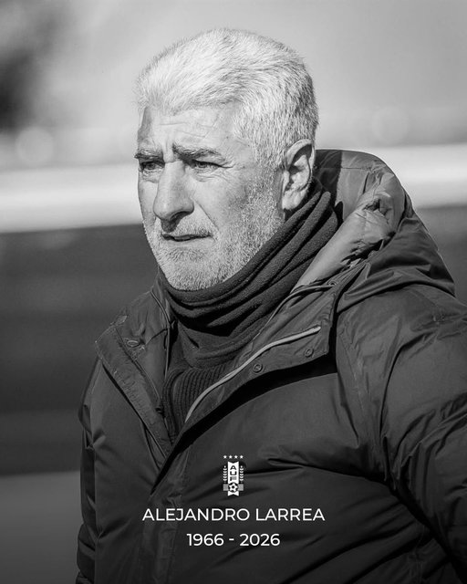 Lamentamos con profunda tristeza el fallecimiento del ex futbolista y DT Alejandro Larrea.

Nuestras condolencias a sus familiares, compañeros y amigos.   

QEPD 