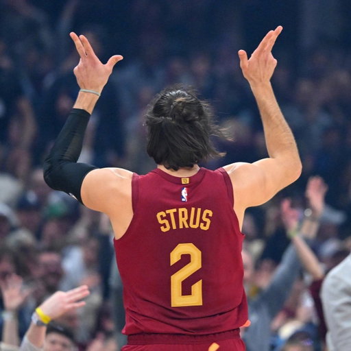 "[The Clippers] were actually one time this year deemed a possible spot for Peyton Watson. They don't get Watson but get Max Strus. [Strus'] is still very much in his prime. I had one executive tell me that the team that I like their business the most was the Clippers," per @WindhorstESPN.

(Via The Hoop Collective on YouTube)