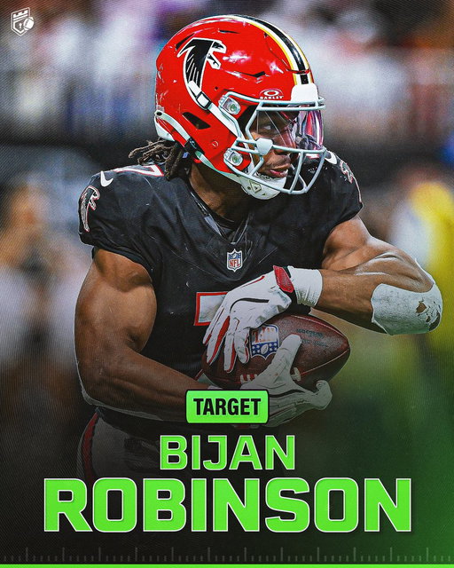 Players to TARGET and AVOID in the First Round of Fantasy Football Drafts! 📈

Target ✅
Bijan Robinson
Jahmyr Gibbs
Amon-Ra St. Brown
Ja’Marr Chase
James Cook
Ashton Jeanty (pre-injury; he will be fine though)
Chase Brown

Neutral ⚠️
Jaxon Smith-Njigba
Justin Jefferson
Christian McCaffrey
Jonathan Taylor

Avoid ❌
Puka Nacua
CeeDee Lamb