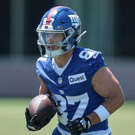 🚨 GIANTS ROSTER BATTLE 🚨

Who do YOU think is making the final 53-man roster? 👀

🔵 Braxton Berrios 🔵 Odell Beckham Jr.

Pick one. 👇 🏈

#Giants #NYGiants #NFL #BigBlue 